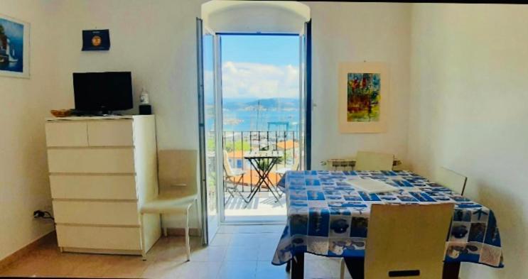 Appartamento Portovenere Con Vista Mare Porto Venere Luaran gambar